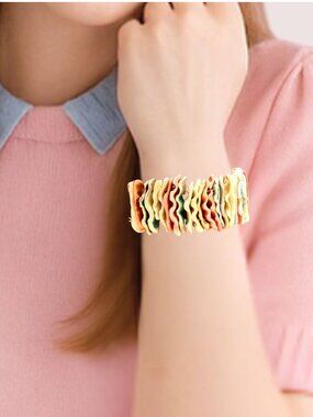 Shell Bracelet 7 Inch Pastel Multicolor Stretch Statement Beach Jewelry